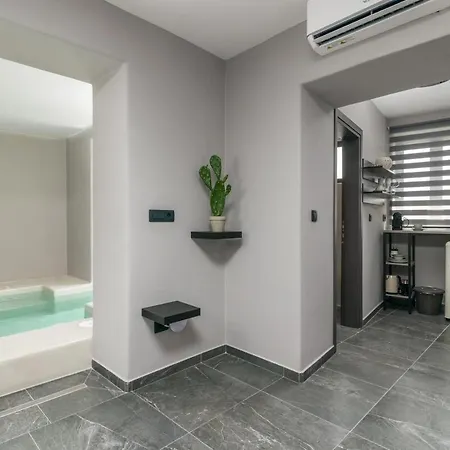 Apartment Uncle's House Junior Indoor Pool *