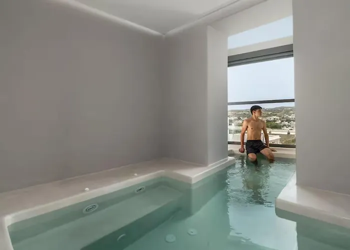 Uncle's House Junior Indoor Pool