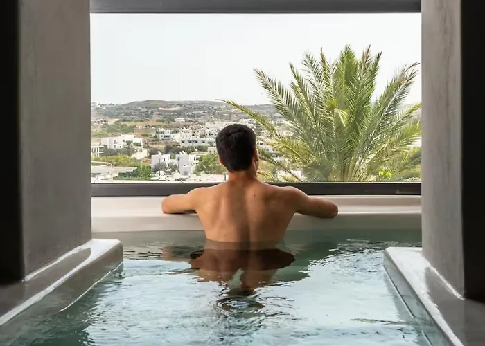 Uncle's House Junior Indoor Pool Adamantas (Milos)