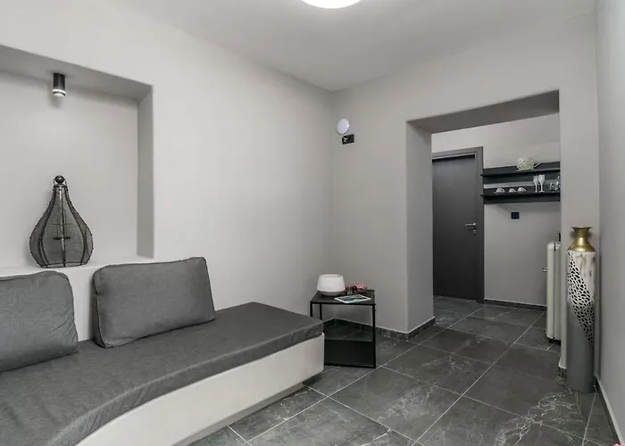 Uncle's House Junior Indoor Pool